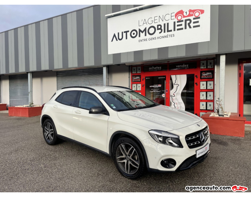 Achat voiture occasion, Auto occasion pas cher | Agence Auto Mercedes Classe GLA 180 Urban 122cv Phase 2 Blanc Année 2017 Manuelle Essence
